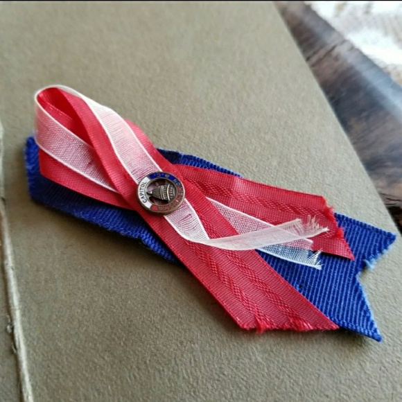 Vintage Washington DC ribbon button stud - Picture 6 of 8